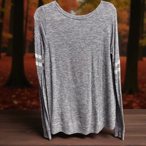 Cozy Bethany Mota Grey Fox Knit Sweater – Your New Favorite! 🦊 XL - Picture 3 of 11